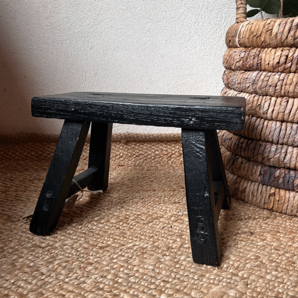 Tabouret mini vintage noir hauteur 20 cm